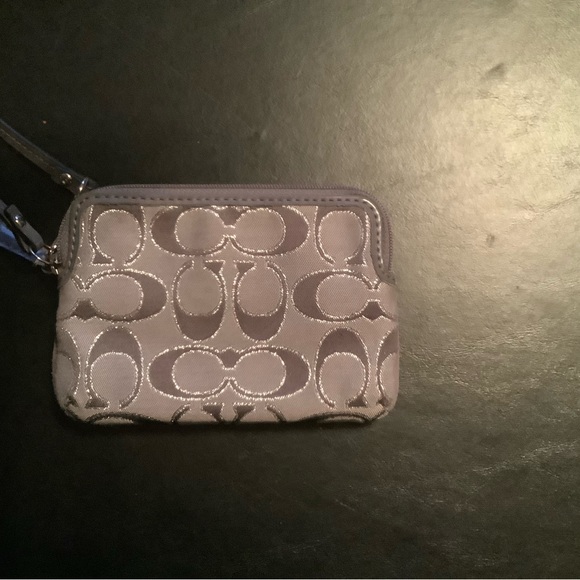 Coach wristlet - Picture 2 of 2